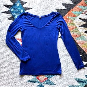 Royal blue Uniqlo shirt